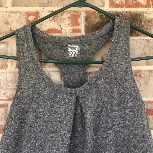 32 Degrees Weatherproof Racerback Exercise Tank - Picture 4 of 10